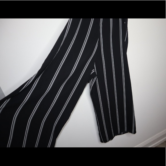 Women Ankle Romper - Picture 8 of 8